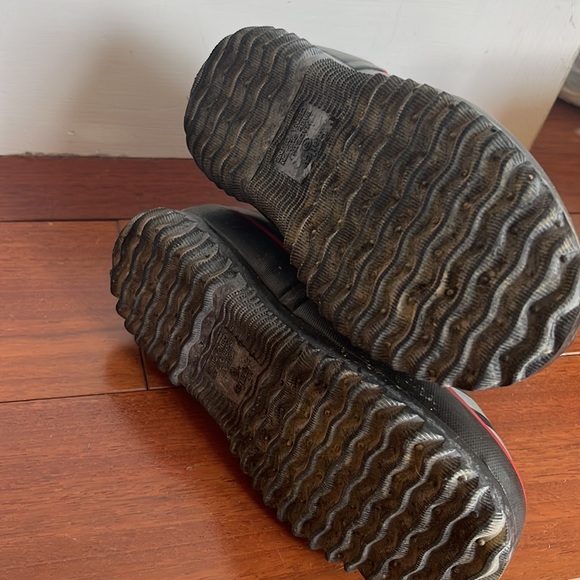 Hatley boots size 13 - Picture 2 of 2